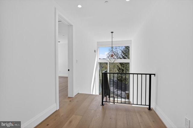 5011 NEWPORT AVE, Bethesda, MD 20816