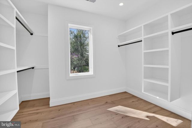 5011 NEWPORT AVE, Bethesda, MD 20816
