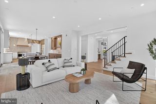 5011 NEWPORT AVE, Bethesda, MD 20816
