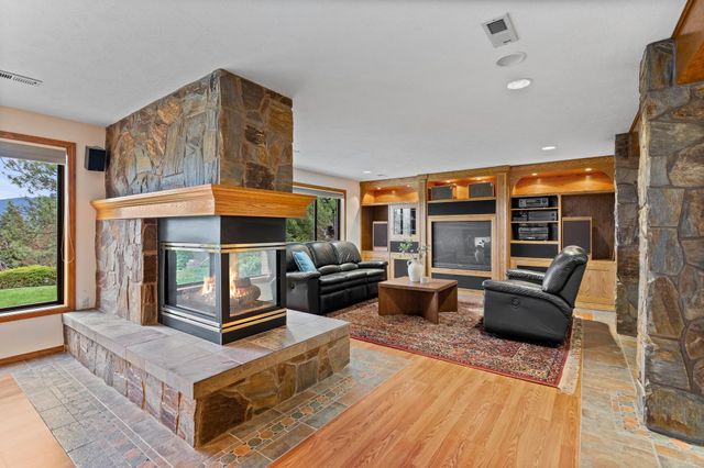 4904 S Progress Ct, Veradale, WA 99037