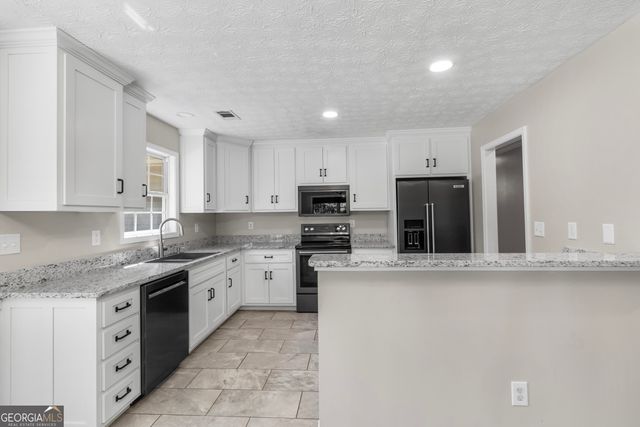 279 Pine Ridge Circle, Winterville, GA 30683