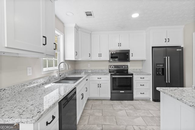 279 Pine Ridge Circle, Winterville, GA 30683