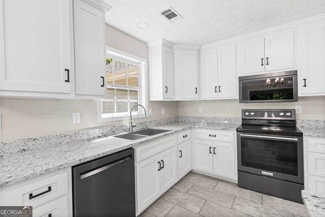 279 Pine Ridge Circle, Winterville, GA 30683