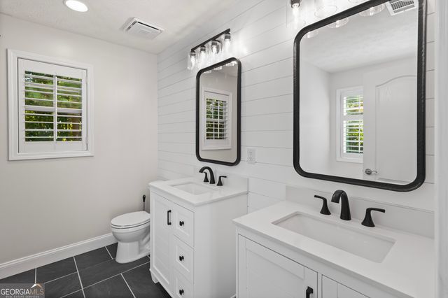 279 Pine Ridge Circle, Winterville, GA 30683