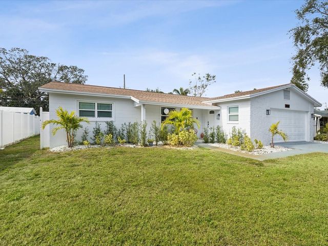 10264 OAKHURST ROAD, Largo, FL 33774