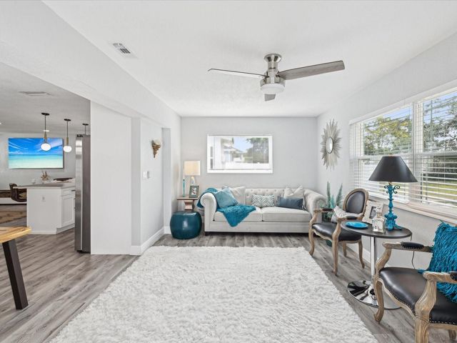 10264 OAKHURST ROAD, Largo, FL 33774