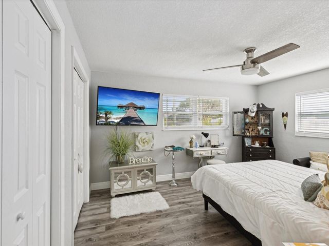 10264 OAKHURST ROAD, Largo, FL 33774