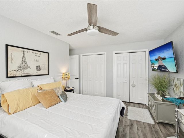 10264 OAKHURST ROAD, Largo, FL 33774