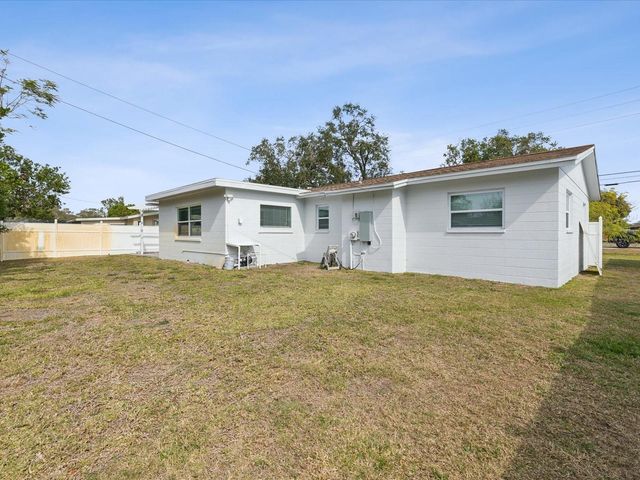 10264 OAKHURST ROAD, Largo, FL 33774