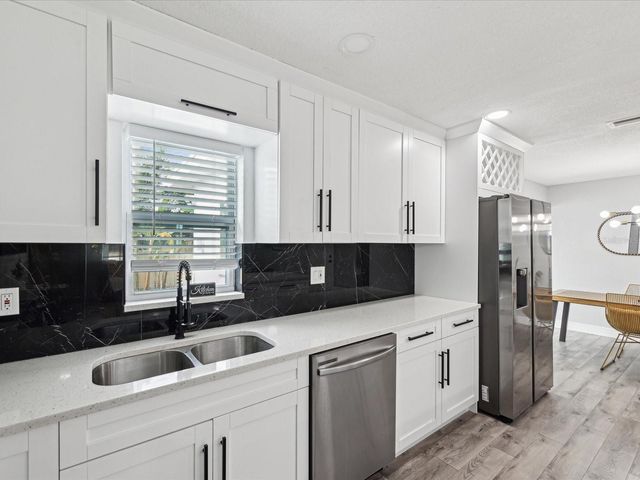 10264 OAKHURST ROAD, Largo, FL 33774