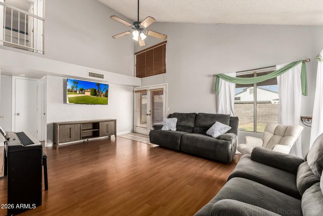 842 E MANOR Drive, Chandler, AZ 85225