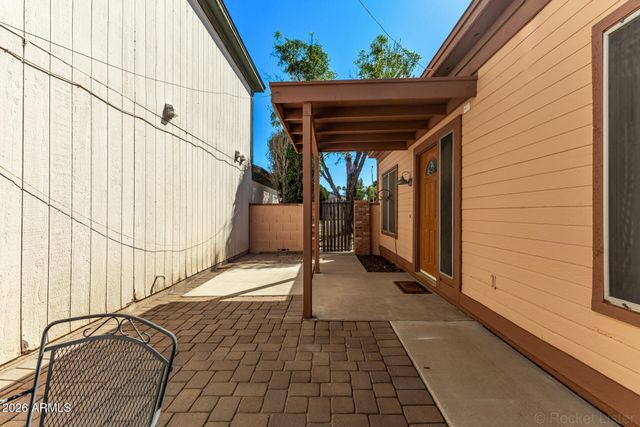 842 E MANOR Drive, Chandler, AZ 85225