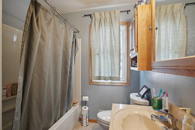 10931 7th Street NE, Blaine, MN 55434