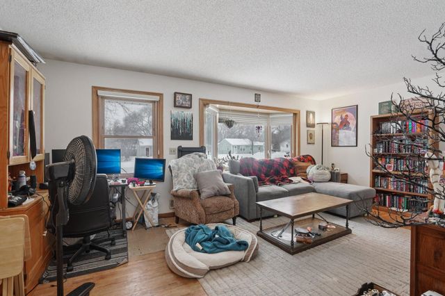 10931 7th Street NE, Blaine, MN 55434