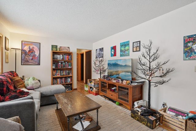 10931 7th Street NE, Blaine, MN 55434