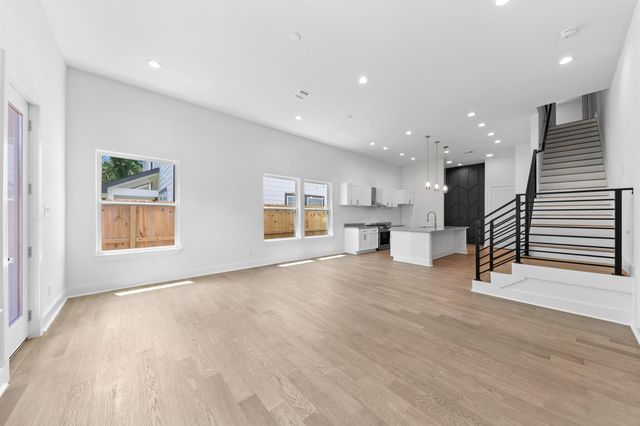 4710 Gunter Street, Houston, TX 77020