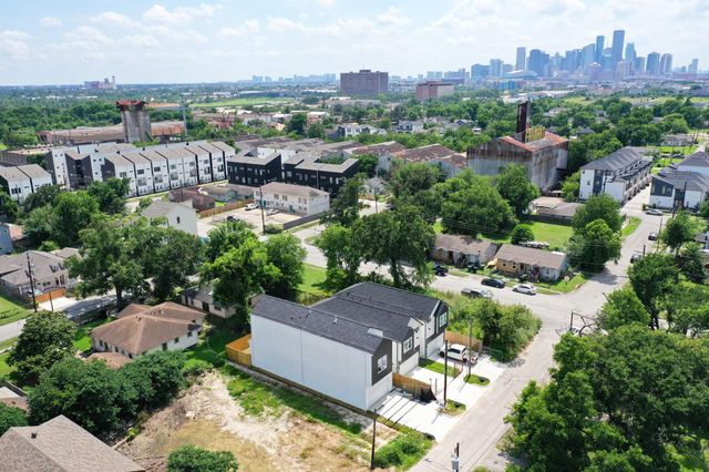 4710 Gunter Street, Houston, TX 77020