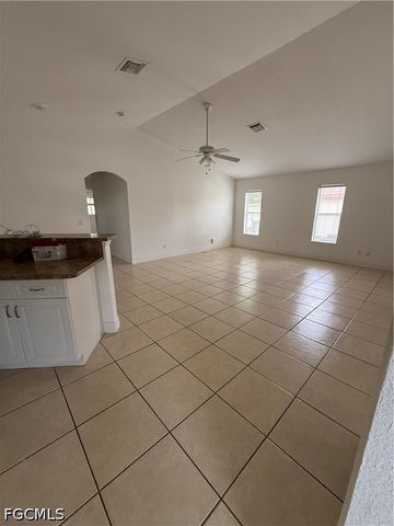 1125 SE 35th ST, Cape Coral, FL 33904
