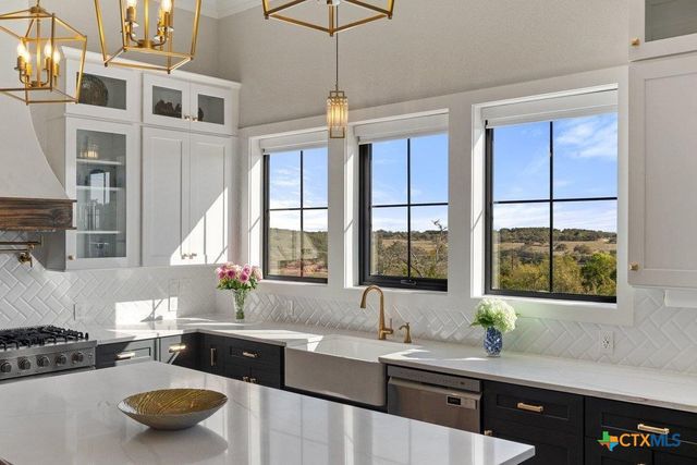 2415 Comal Springs, Canyon Lake, TX 78133