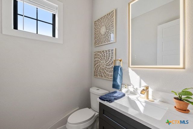 2415 Comal Springs, Canyon Lake, TX 78133