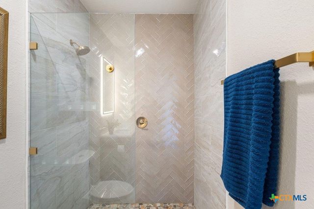 2415 Comal Springs, Canyon Lake, TX 78133