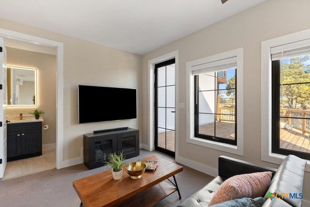 2415 Comal Springs, Canyon Lake, TX 78133