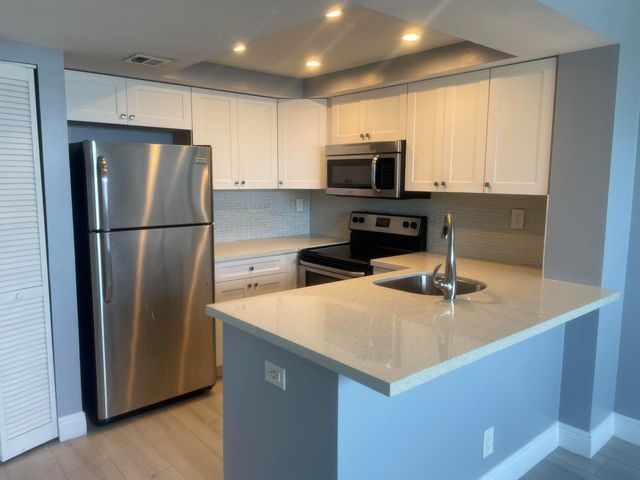 714 Executive Center Drive 24, West Palm Beach, FL 33401