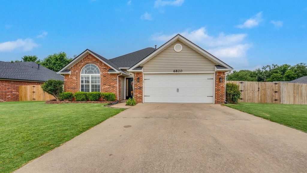6820 Cutter Court, Springdale, AR 72762