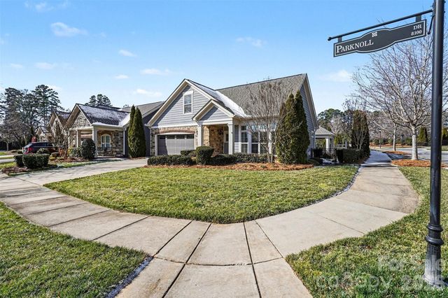 8315 Parknoll Drive, Huntersville, NC 28078