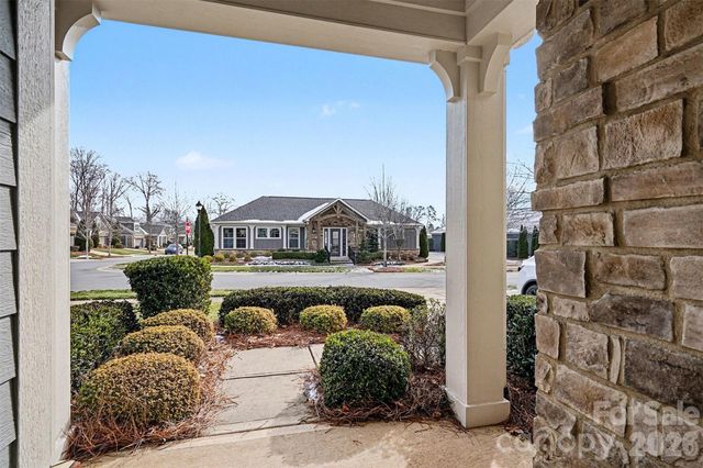 8315 Parknoll Drive, Huntersville, NC 28078