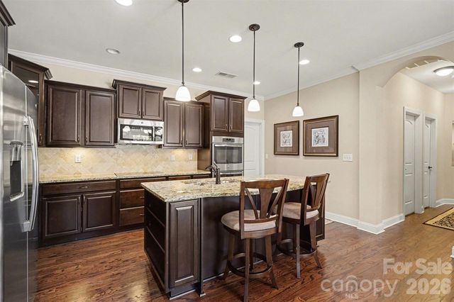 8315 Parknoll Drive, Huntersville, NC 28078