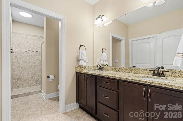 8315 Parknoll Drive, Huntersville, NC 28078