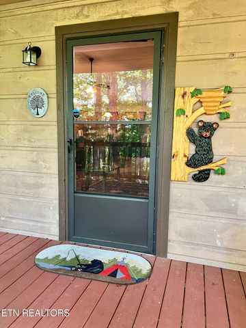 6814 Flats Rd, Tallassee, TN 37878