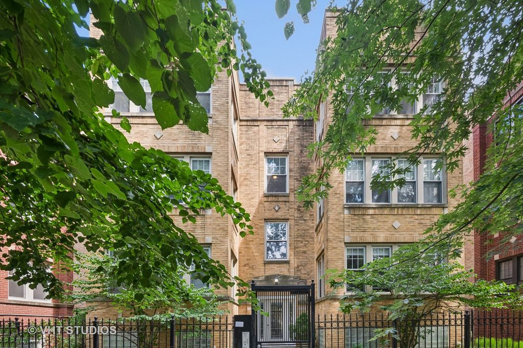 7317 N Honore Street 3N, Chicago, IL 60626