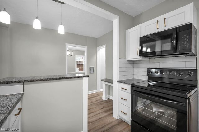 2496 Saybrook Road, University Heights, OH 44118