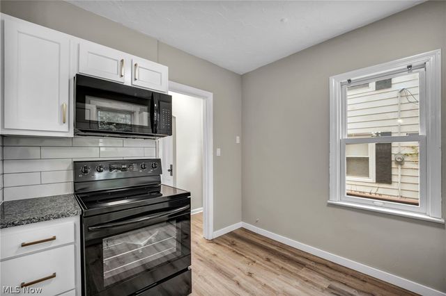 2496 Saybrook Road, University Heights, OH 44118