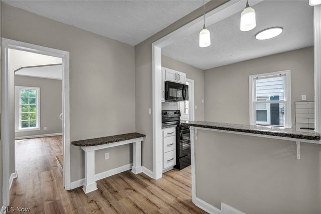 2496 Saybrook Road, University Heights, OH 44118