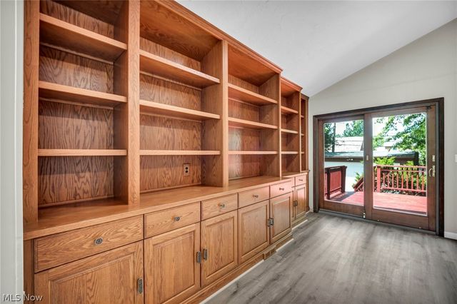 2496 Saybrook Road, University Heights, OH 44118