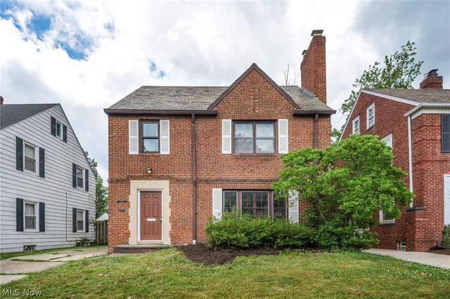 2496 Saybrook Road, University Heights, OH 44118