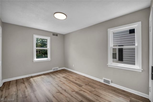 2496 Saybrook Road, University Heights, OH 44118