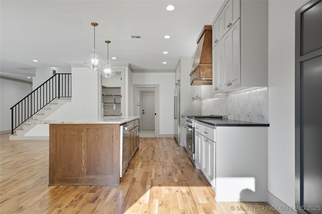 3921 S Madison Avenue, Tulsa, OK 74105