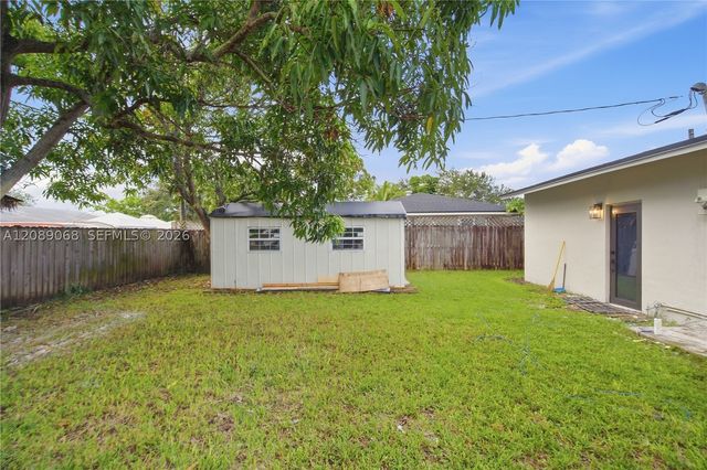 16010 SW 100th Ct, Miami, FL 33157