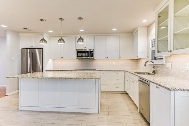 8405 Cima Serena CT, Austin, TX 78759