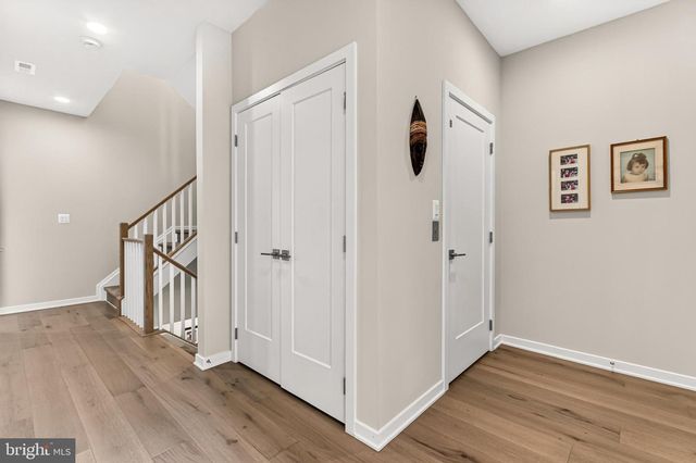 19818 BODMER DR, Ashburn, VA 20147