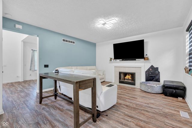 10249 Winlee Court, Indianapolis, IN 46236