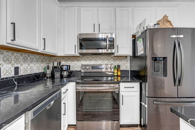 10249 Winlee Court, Indianapolis, IN 46236