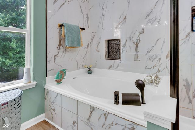 10249 Winlee Court, Indianapolis, IN 46236