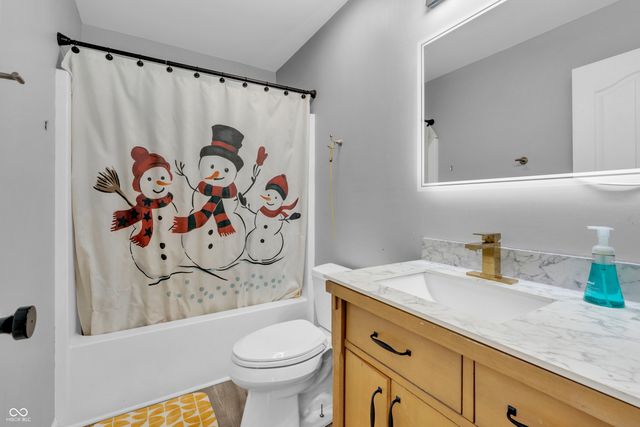 10249 Winlee Court, Indianapolis, IN 46236