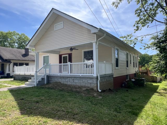 112 S Tarver Ave, Lebanon, TN 37087