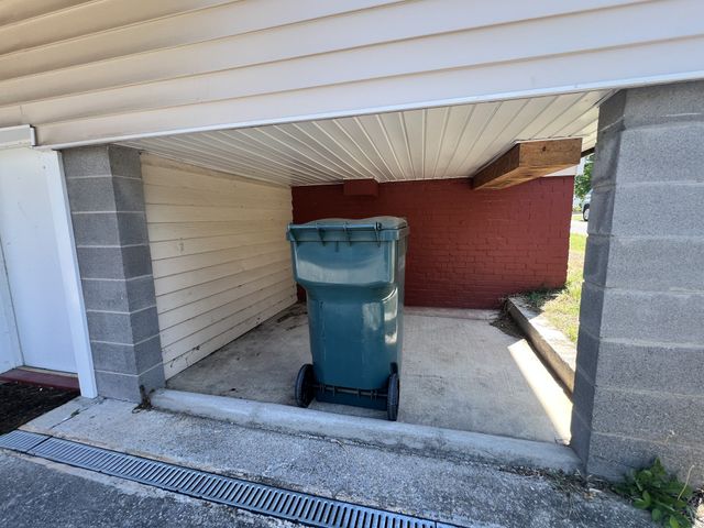 112 S Tarver Ave, Lebanon, TN 37087